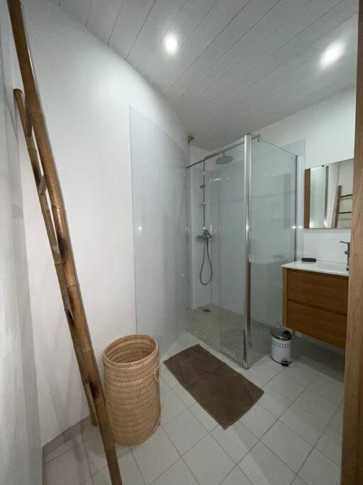 Neuvy-Bouin Loue Ancien Moulin A Vent Avec Piscine Et Jacuzziヴィラ エクステリア 写真